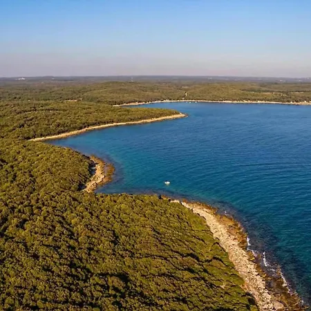 In Li Njan Near Bora Lejlighed