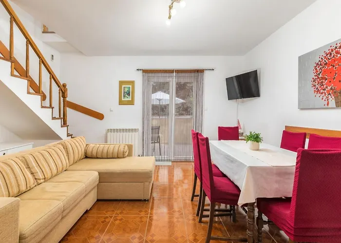 In Li Njan Near Bora * Ližnjan