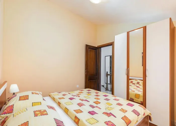 In Li Njan Near Bora Appartement *