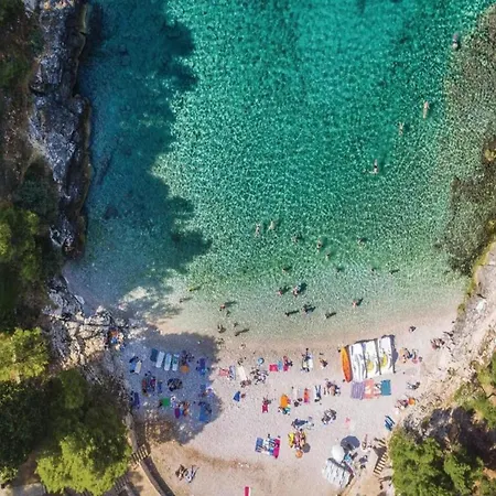 In Li Njan Near Bora Lägenhet *